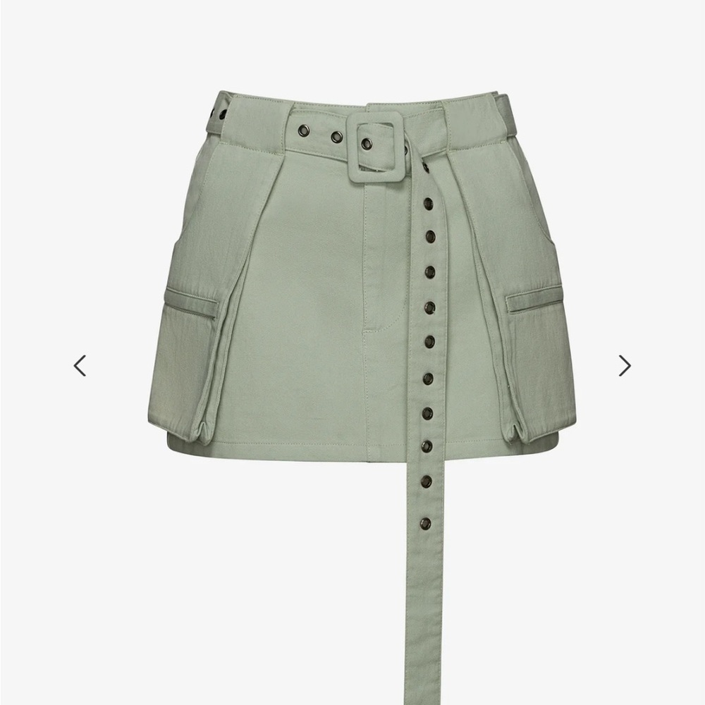 NWT Ser.o.ya Lia Skirt size 30. Color SNDN style 1716-16.